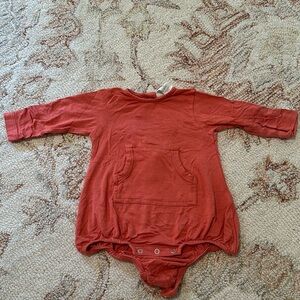 Kate Quinn Long Sleeve Bauble w/ Pocket